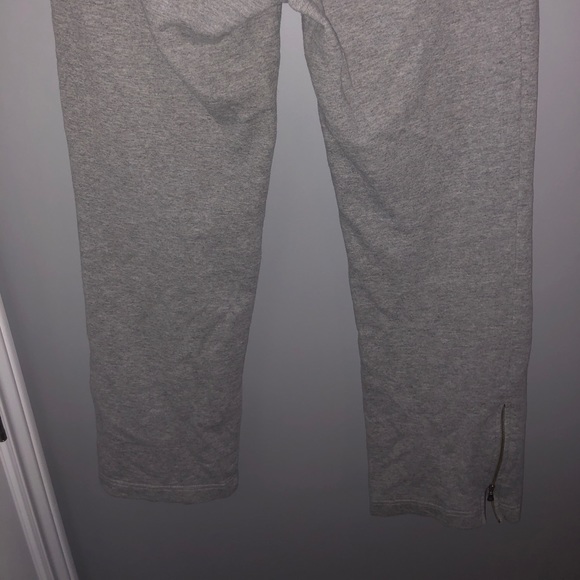 Calvin Klein sweatpants - Picture 3 of 4